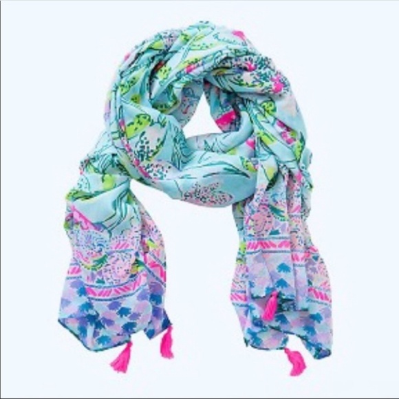 Lilly Pulitzer Accessories - Lilly Pulitzer sway this way floral tassel shawl scarf wrap  fish 5271
